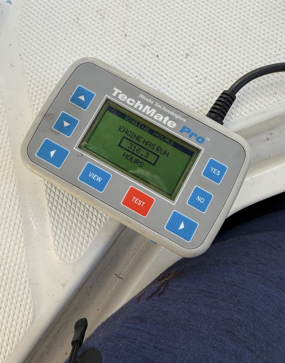TechMate Pro z odczytem 316,3 motogodziny